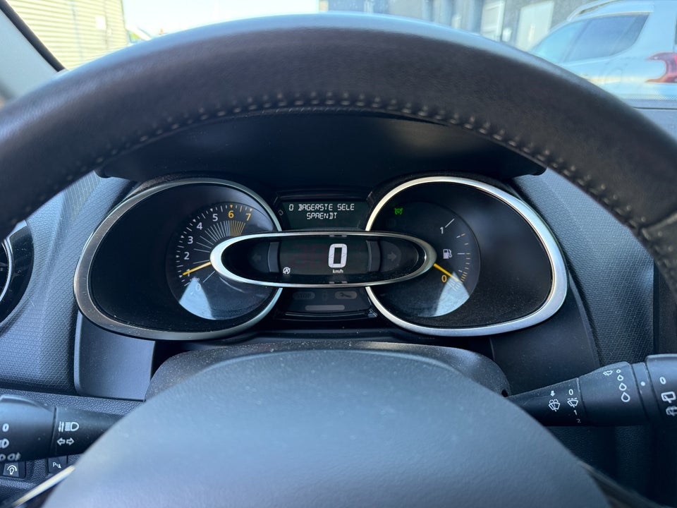 Renault Clio IV 0,9 TCe 90 Expression 5d