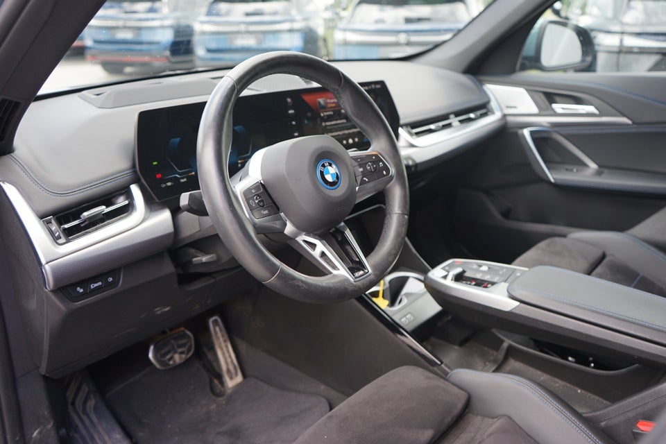 BMW iX1 xDrive30 M-Sport 5d