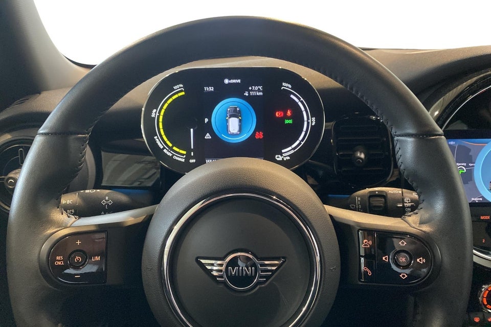 MINI Cooper SE Classic Trim 3d