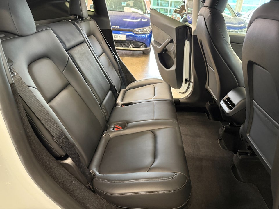 Tesla Model Y Long Range RWD 5d