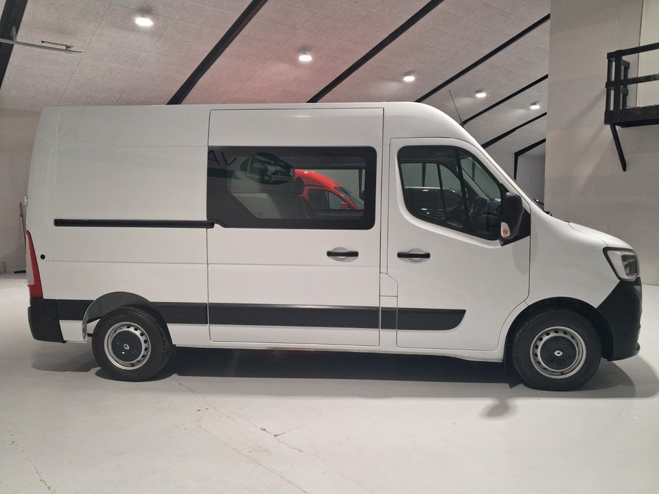 Renault Master IV T33 2,3 dCi 150 L2H2 Kassevogn