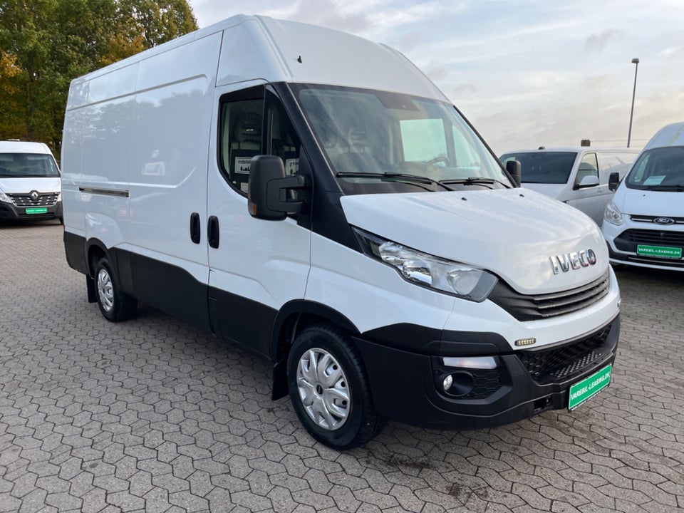 Iveco Daily 2,3 35S16 12m³ Van AG8