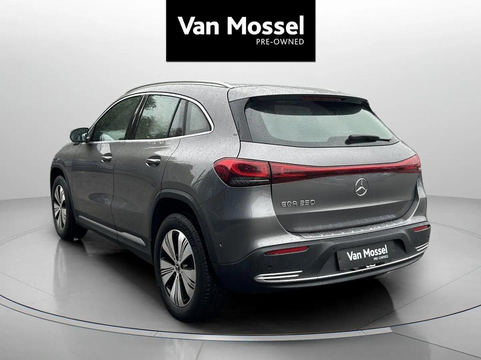 Mercedes EQA250 Progressive 5d