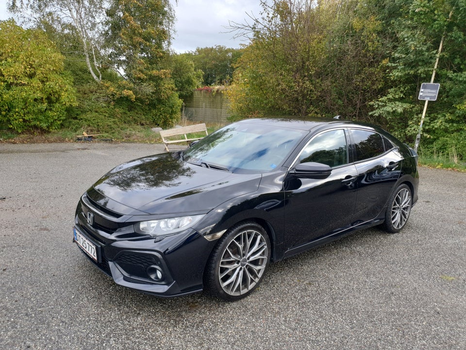 Honda Civic 1,0 VTEC Turbo Elegance 5d