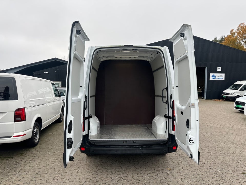 Renault Master IV T35 2,3 dCi 150 L3H2 Kassevogn