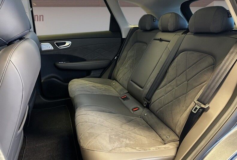 MG MGS6 77 Luxury Performance AWD 5d