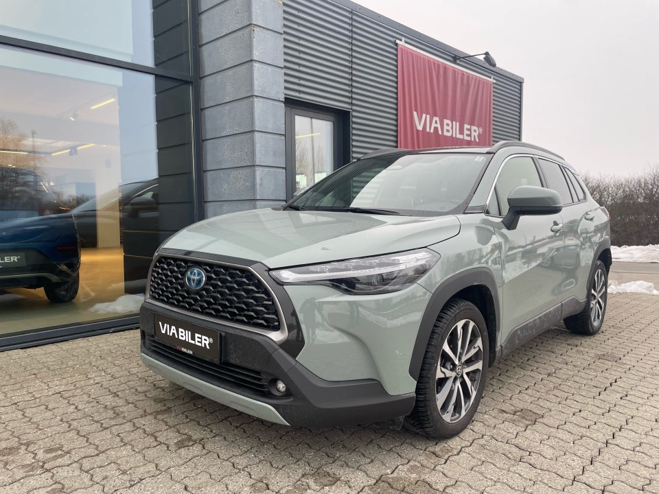 Toyota Corolla Cross 2,0 Hybrid Elegant Luxury CVT 5d