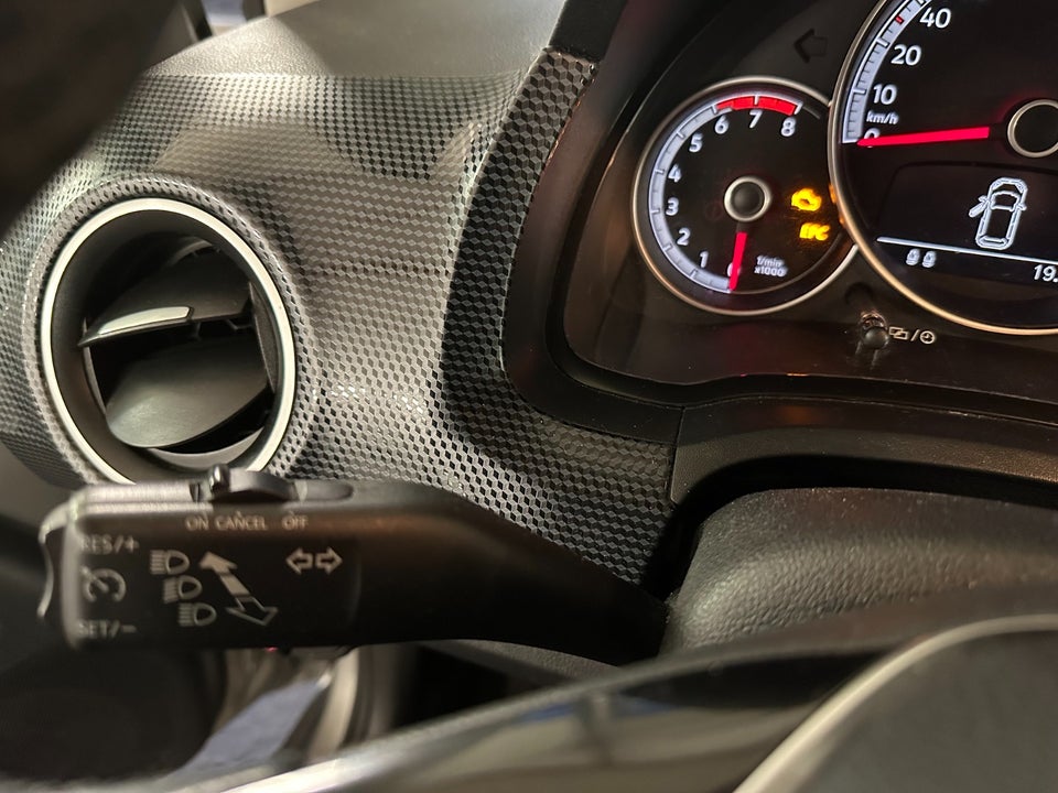 VW Up! 1,0 MPi 60 Move BMT 5d
