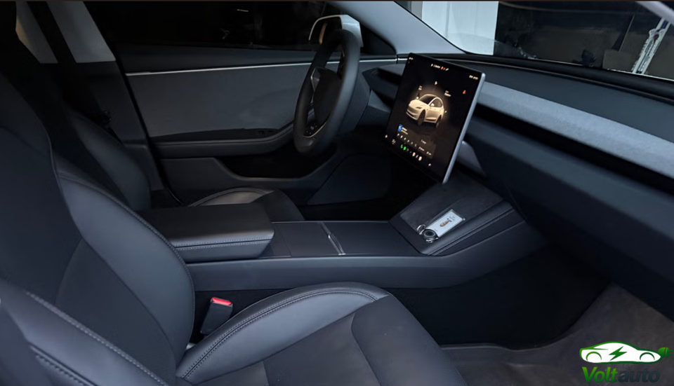 Tesla Model 3 RWD 4d