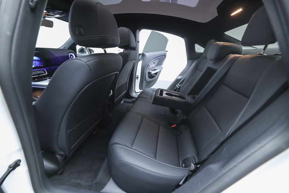 Mercedes CLA250+ EQ Progressive 4d