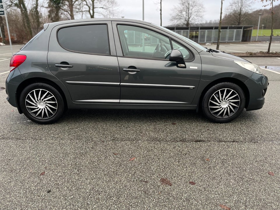 Peugeot 207 1,6 HDi 92 Active 5d