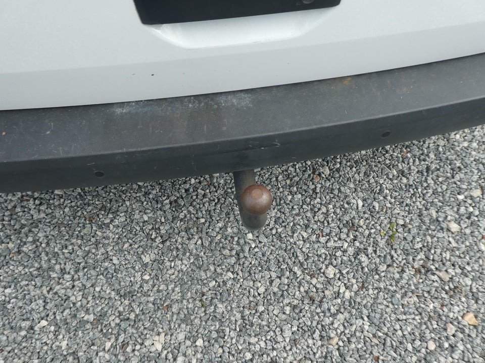 VW Transporter 2,0 TDi 110 Kassevogn lang