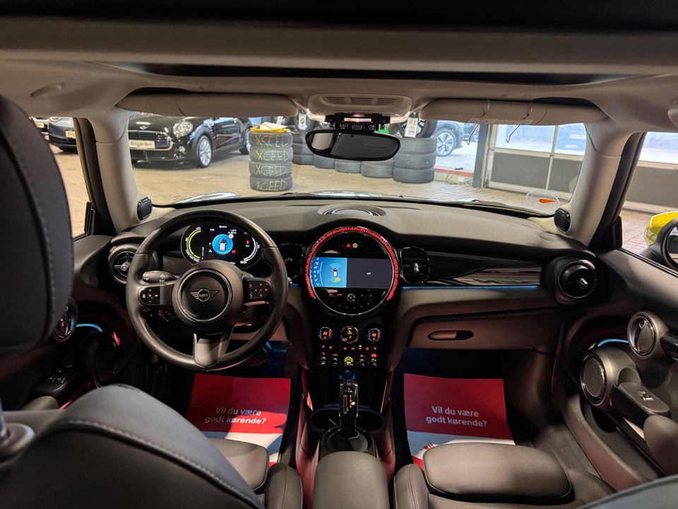 MINI Cooper SE Maximise 3d