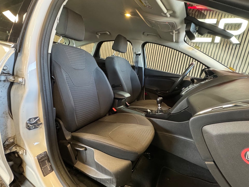 Ford Focus 1,0 SCTi 125 Titanium 5d