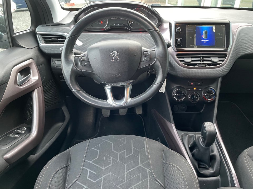 Peugeot 2008 1,2 VTi 82 Active 5d