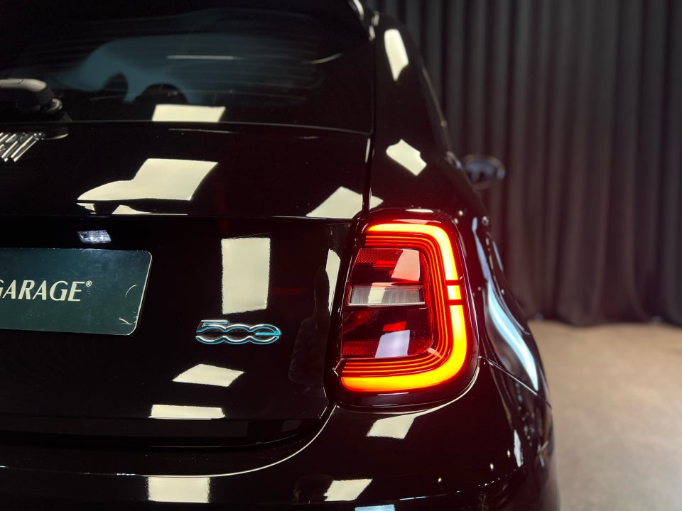 Fiat 500e 42 Icon 3d