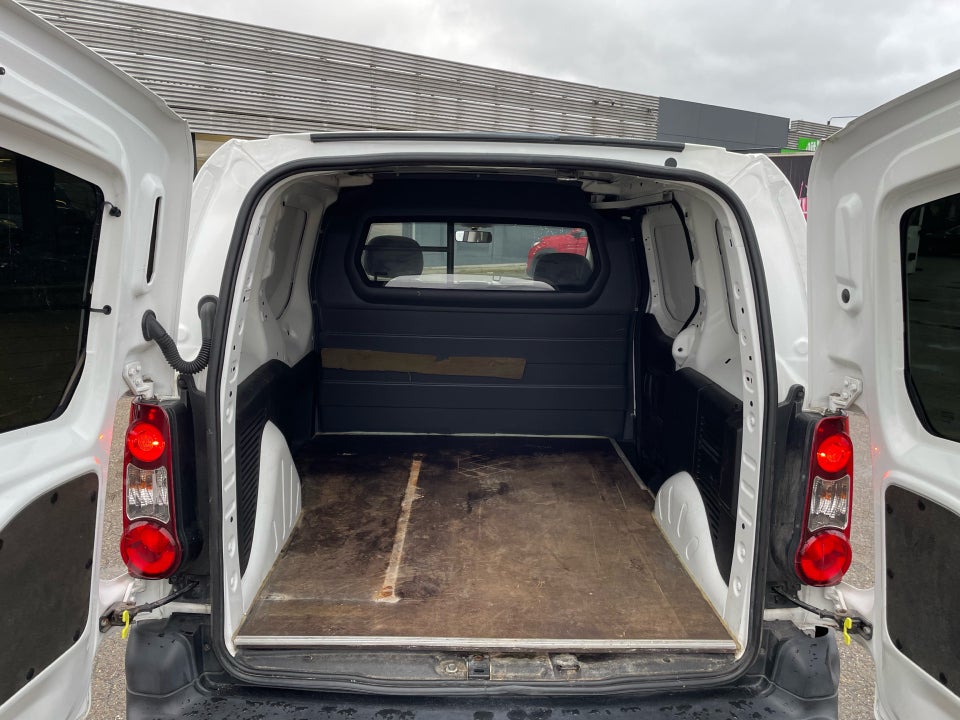 Peugeot Partner 1,6 BlueHDi 100 L1 ESG Flex Van 5d