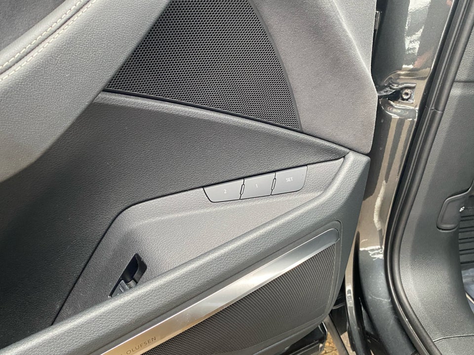 Audi e-tron 55 S-line quattro 5d