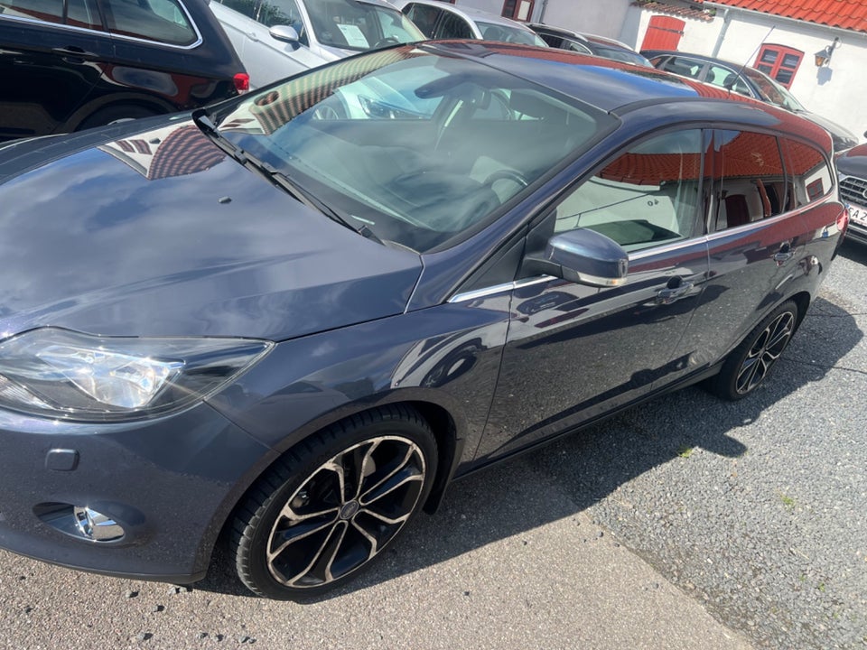 Ford Focus 1,0 SCTi 100 Titanium stc. ECO 5d