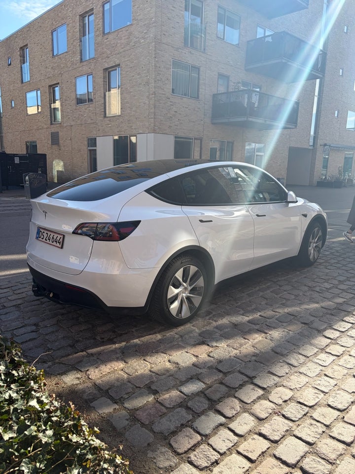 Tesla Model Y RWD 5d