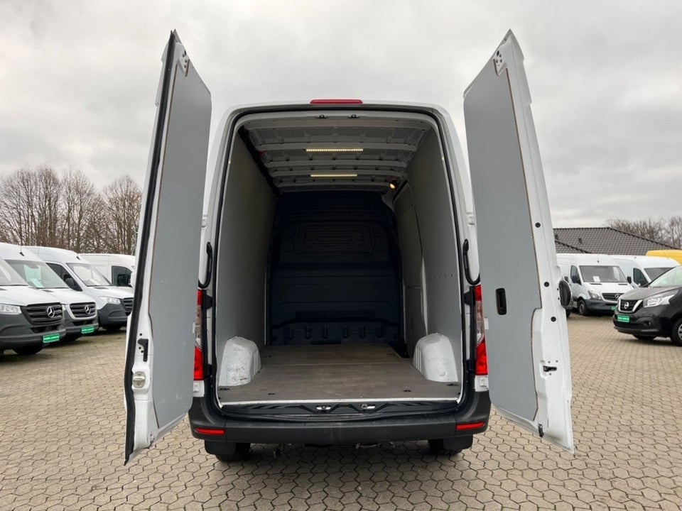 Mercedes Sprinter 316 2,2 CDi A2 Kassevogn RWD