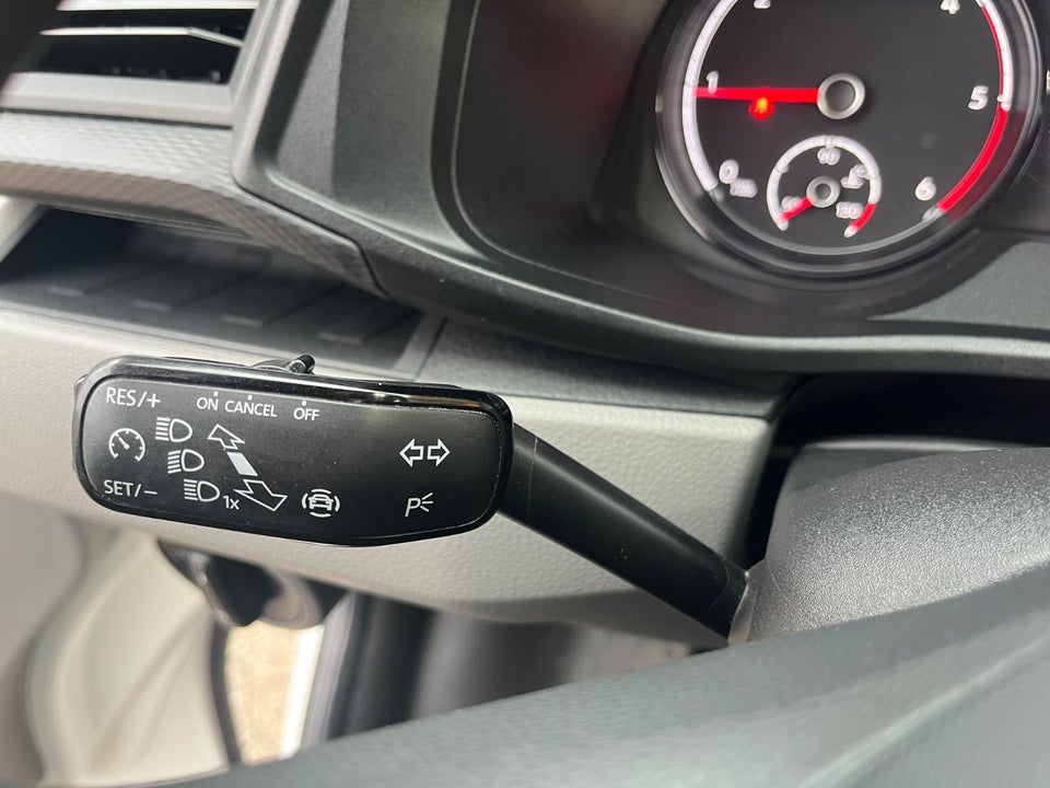 VW Transporter 2,0 TDi 110 Ladvogn lang