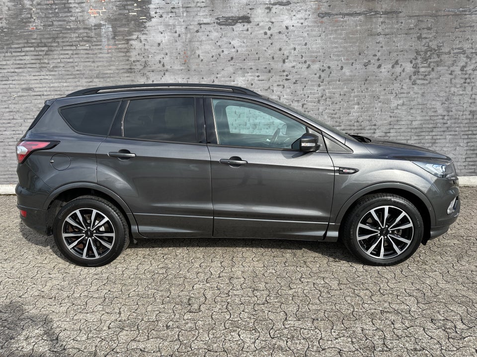 Ford Kuga 2,0 TDCi 120 ST-Line aut. 5d