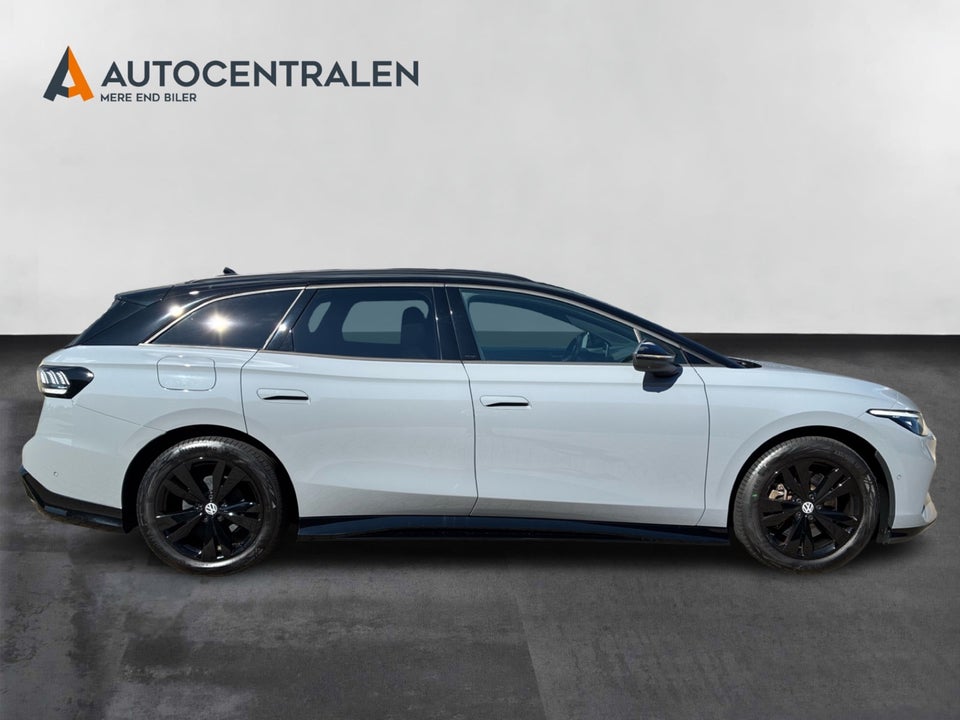 VW ID.7 77 Style+ Tourer 5d