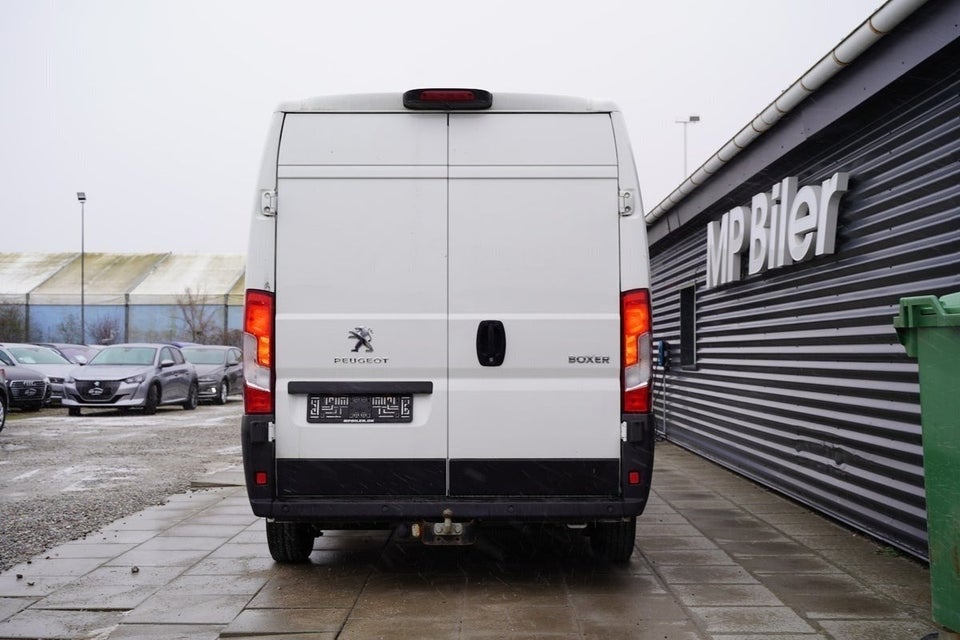 Peugeot Boxer 335 2,2 BlueHDi 165 L3H2 Premium