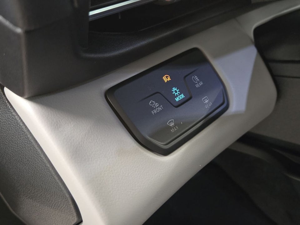 Ford Explorer 77 Premium Extended Range 5d