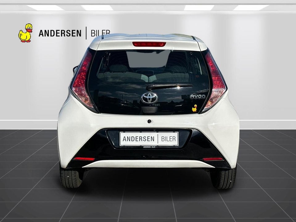 Toyota Aygo 1,0 VVT-i x-play x-touch 5d