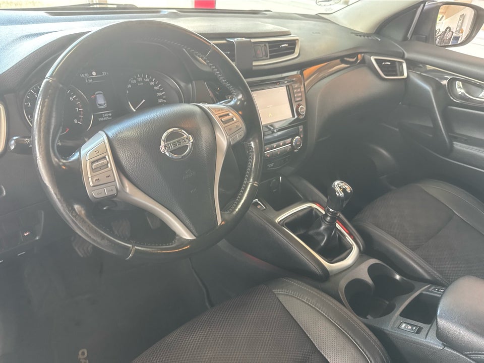 Nissan Qashqai 1,2 Dig-T 115 Tekna 5d