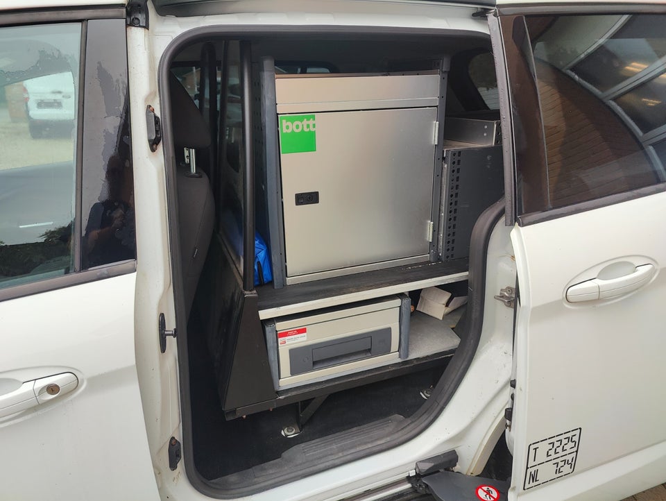 Ford Grand C-MAX 1,5 TDCi 120 Business Van 5d