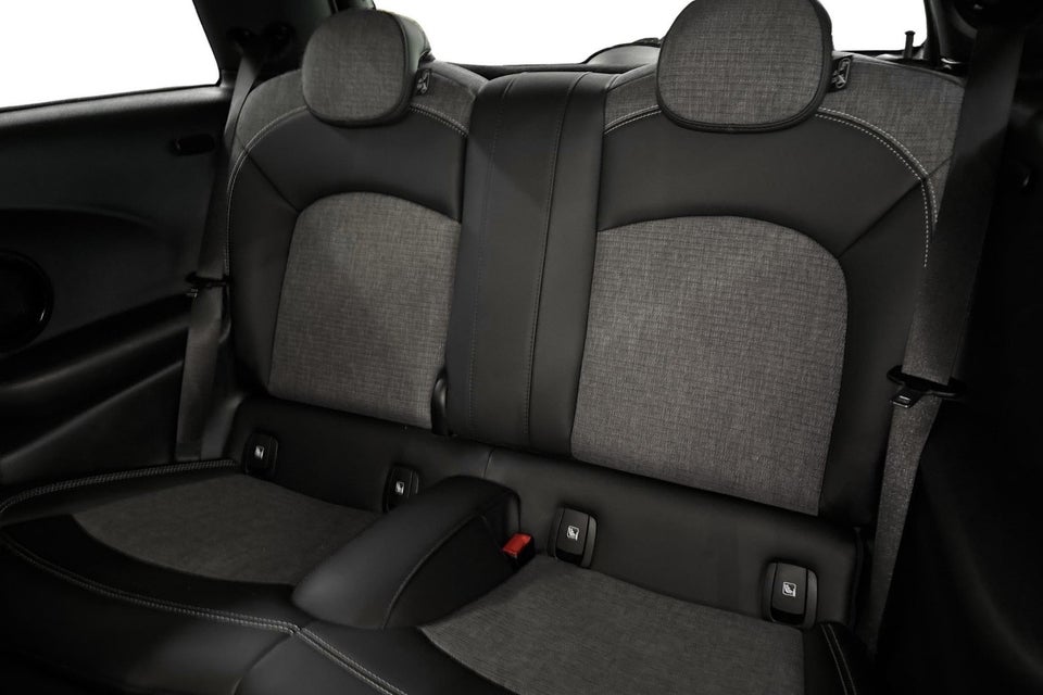 MINI Cooper SE Classic Trim 3d