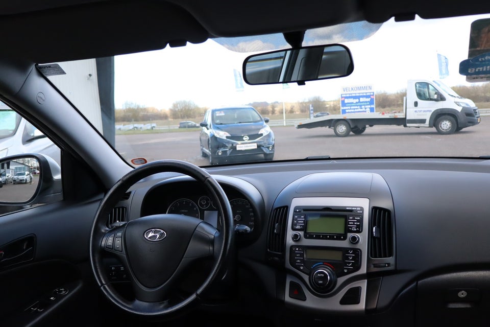 Hyundai i30 1,6 CVVT Comfort 5d