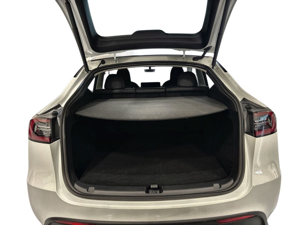Tesla Model Y RWD 5d