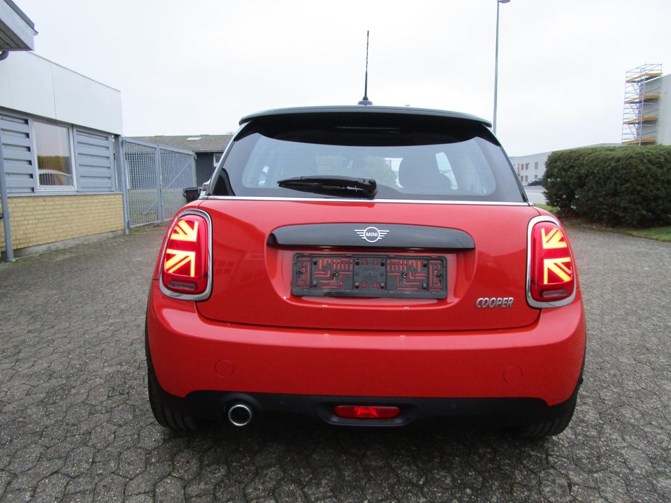 MINI Cooper 1,5 Essential 3d