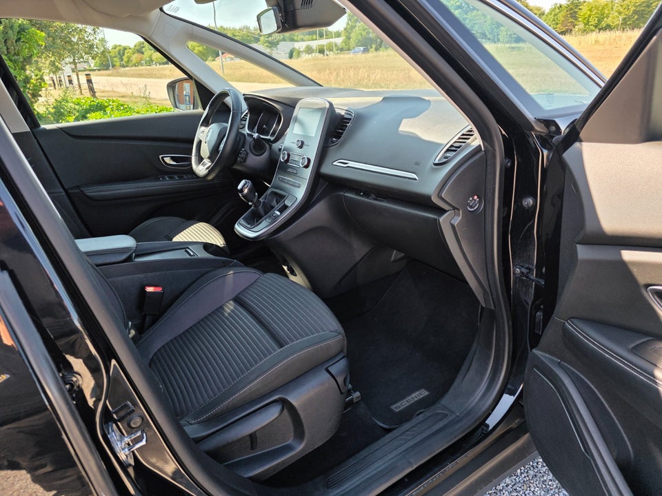 Renault Grand Scenic IV 1,2 TCe 130 Zen 5d
