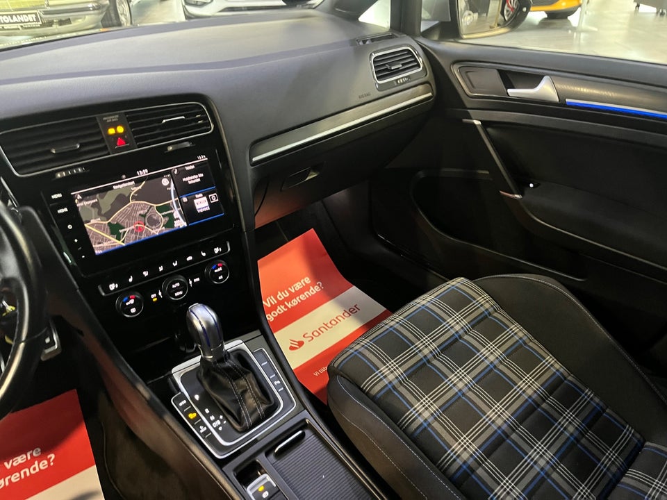 VW Golf VII 1,4 GTE DSG 5d