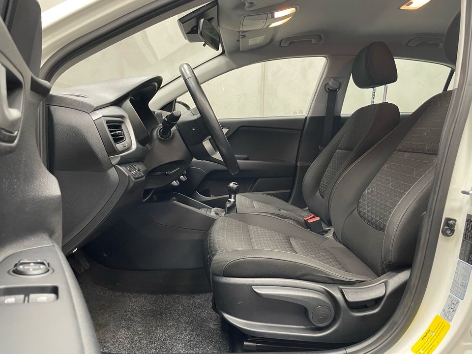 Kia Rio 1,25 MPi Prestige 5d
