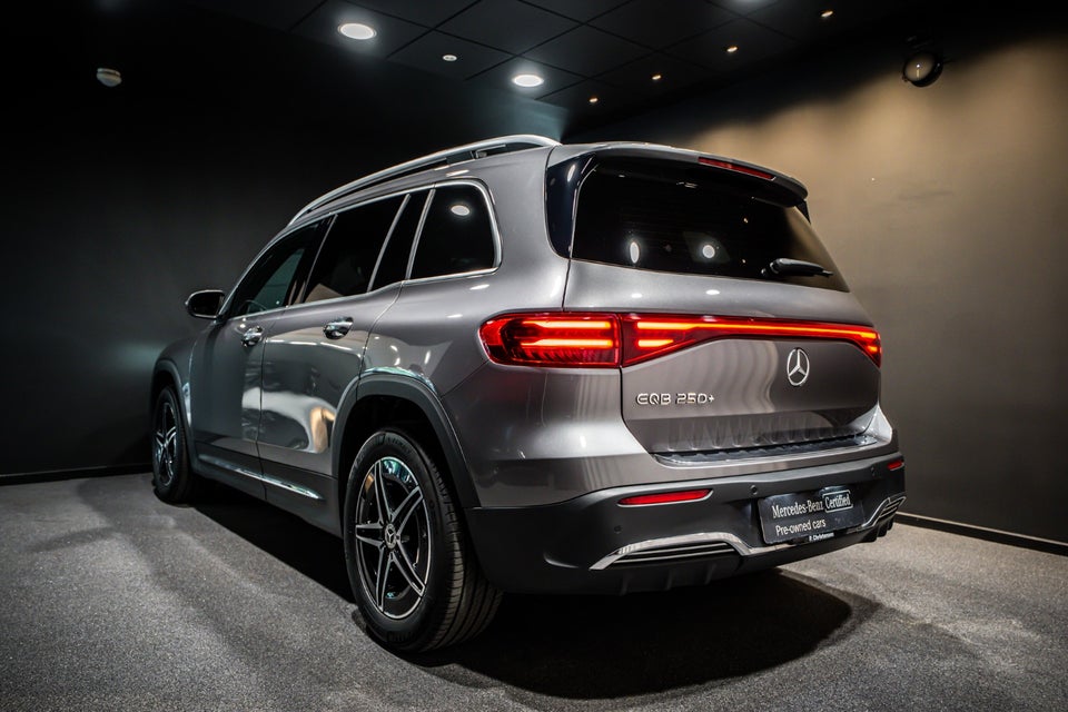 Mercedes EQB250+ AMG Advance 5d
