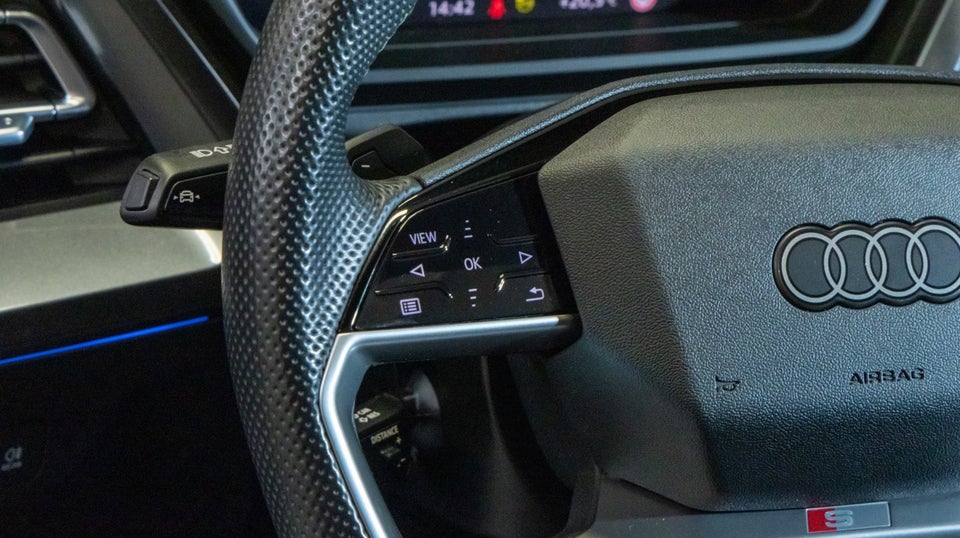 Audi Q4 e-tron 45 S-line 5d