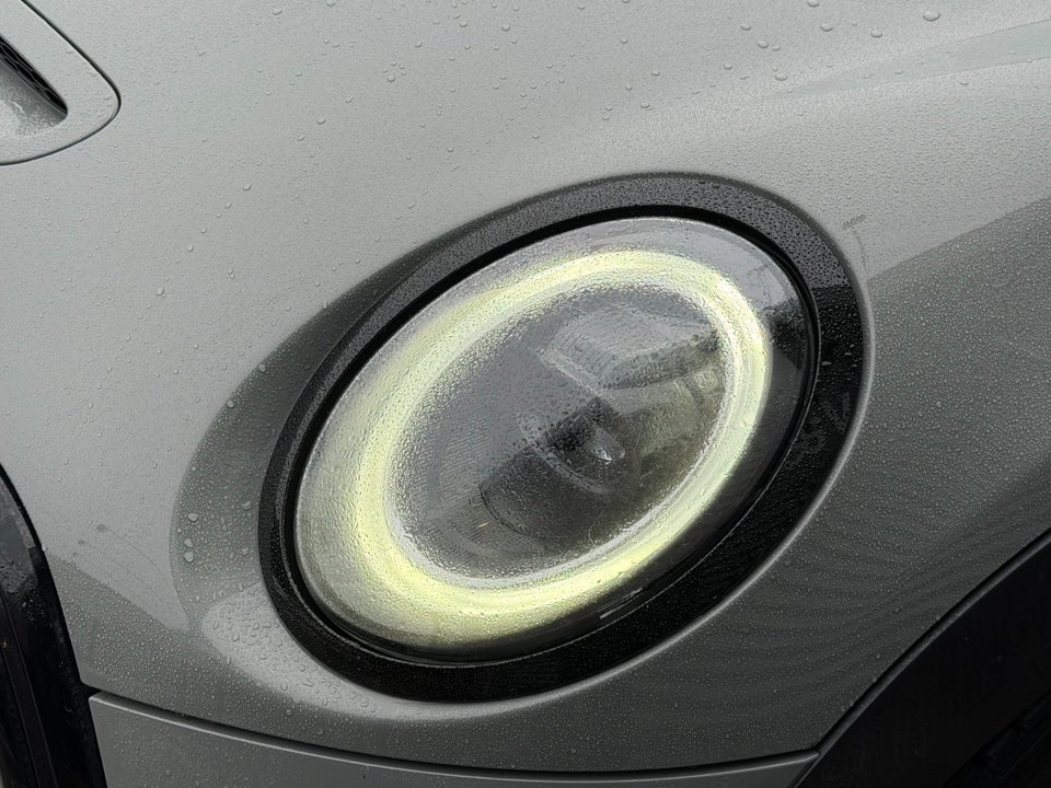 MINI Cooper SE Maximise 3d