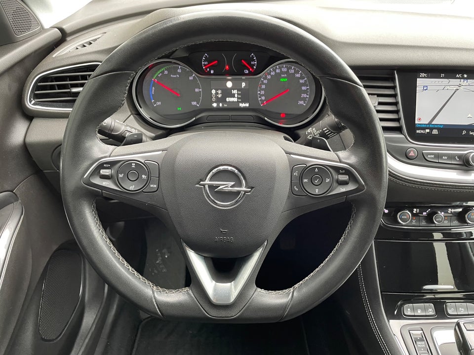Opel Grandland X 1,6 Hybrid4 Ultimate aut. 5d