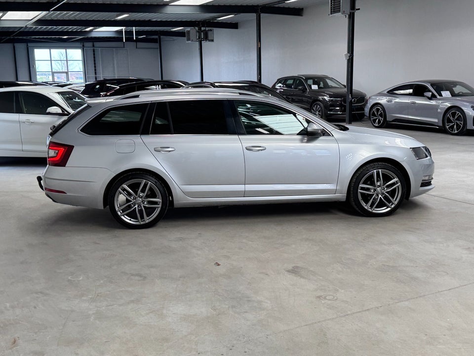 Skoda Octavia 1,6 TDi 115 Style Combi DSG 5d