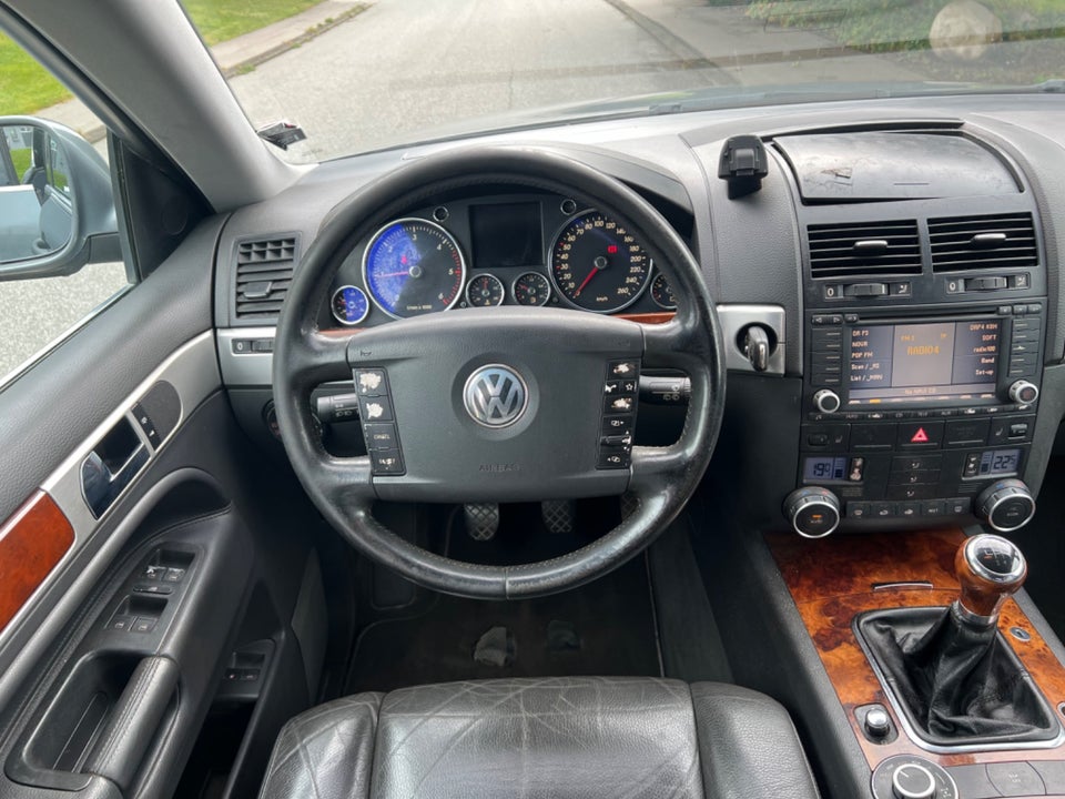 VW Touareg 2,5 TDi 4Motion Van 5d