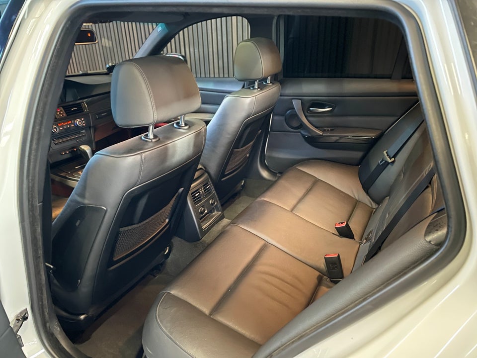 BMW 335i 3,0 Touring M-Sport xDrive Steptr. 5d