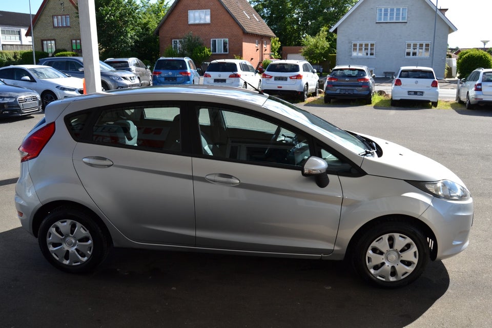 Ford Fiesta 1,25 60 Ambiente 5d