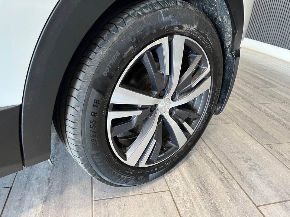 Peugeot 3008 1,6 Hybrid Allure Pack EAT8 5d