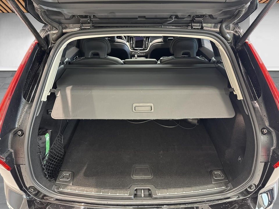 Volvo XC60 2,0 T6 ReCharge Ultimate Dark aut. AWD 5d